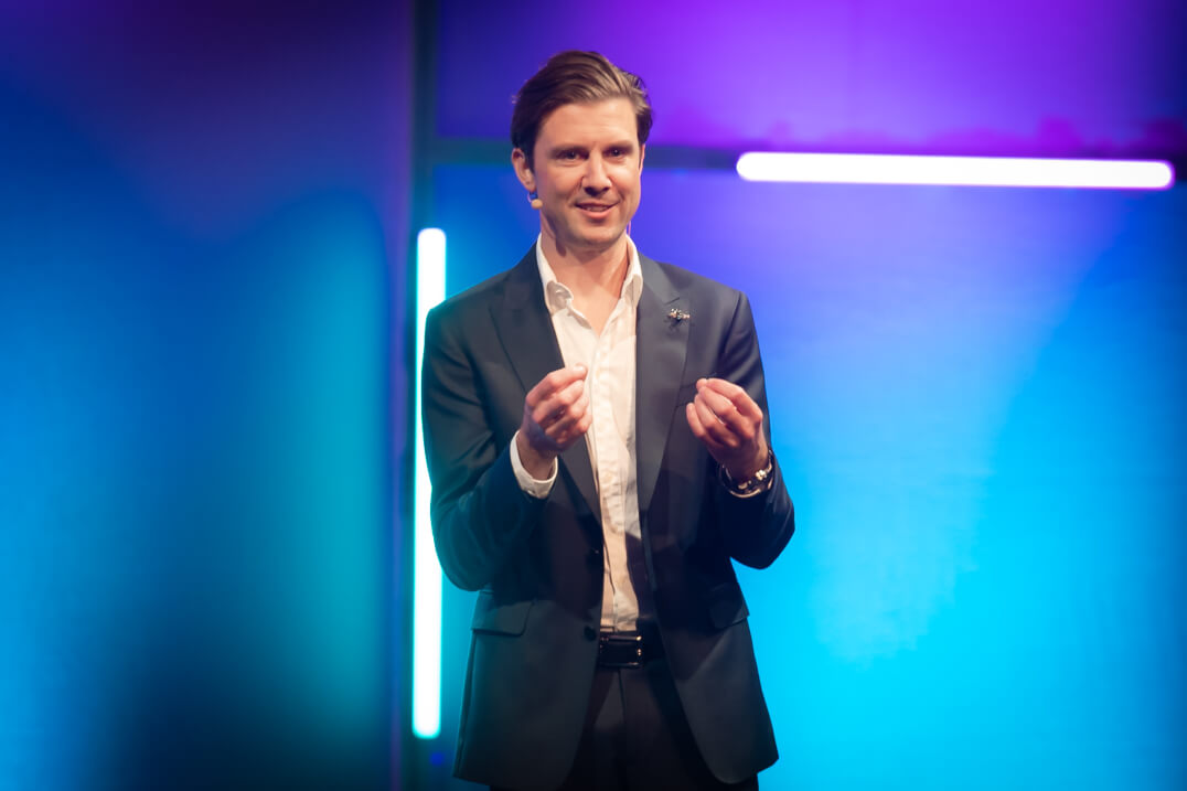 Eat The Elephant Technical production for live, virtual & hybrid experiences
