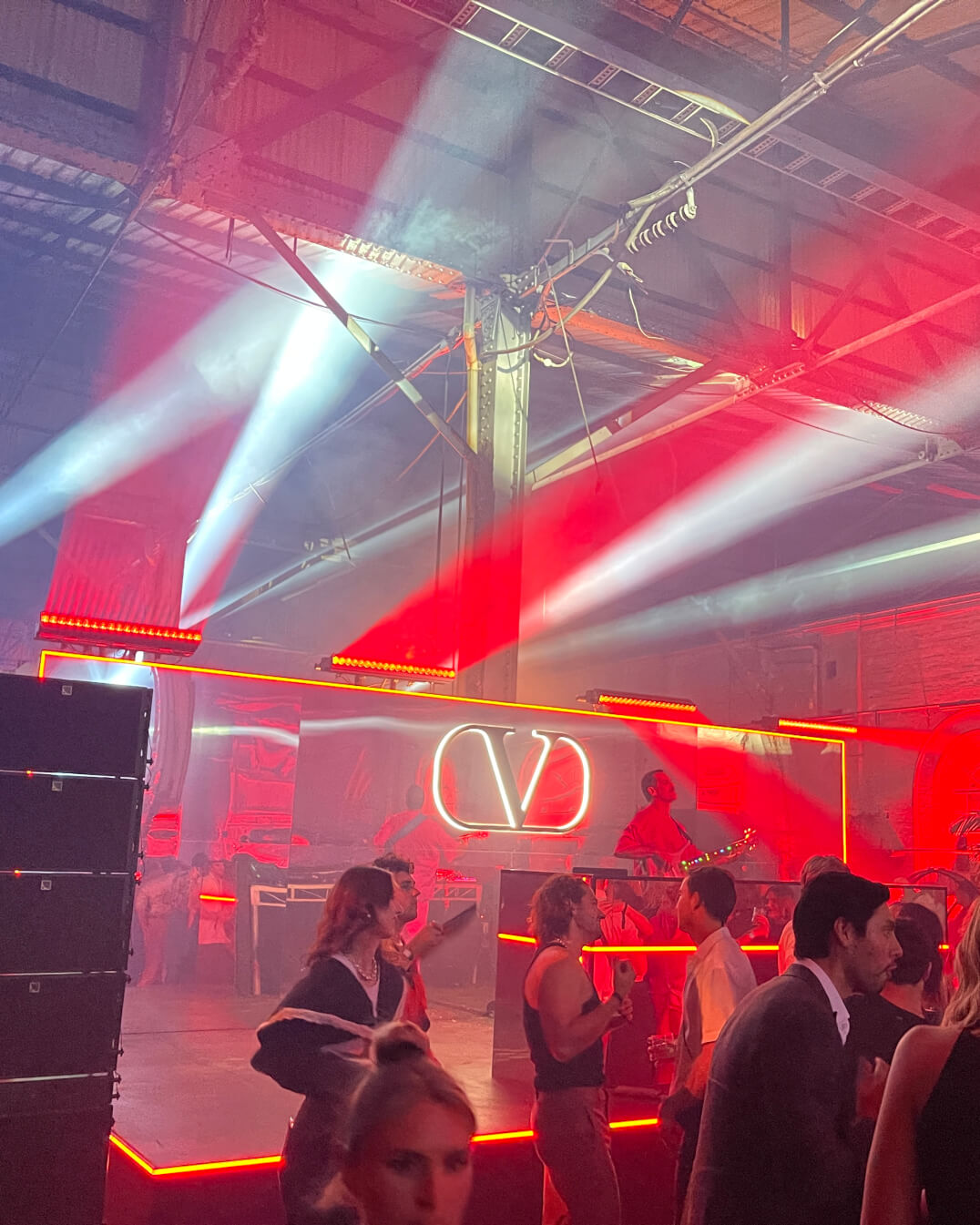Eat The Elephant Technical production for live, virtual & hybrid experiences