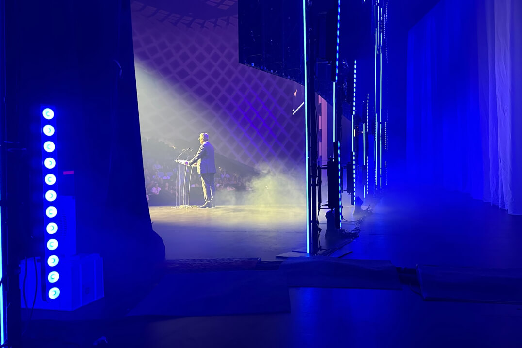 Eat The Elephant Technical production for live, virtual & hybrid experiences