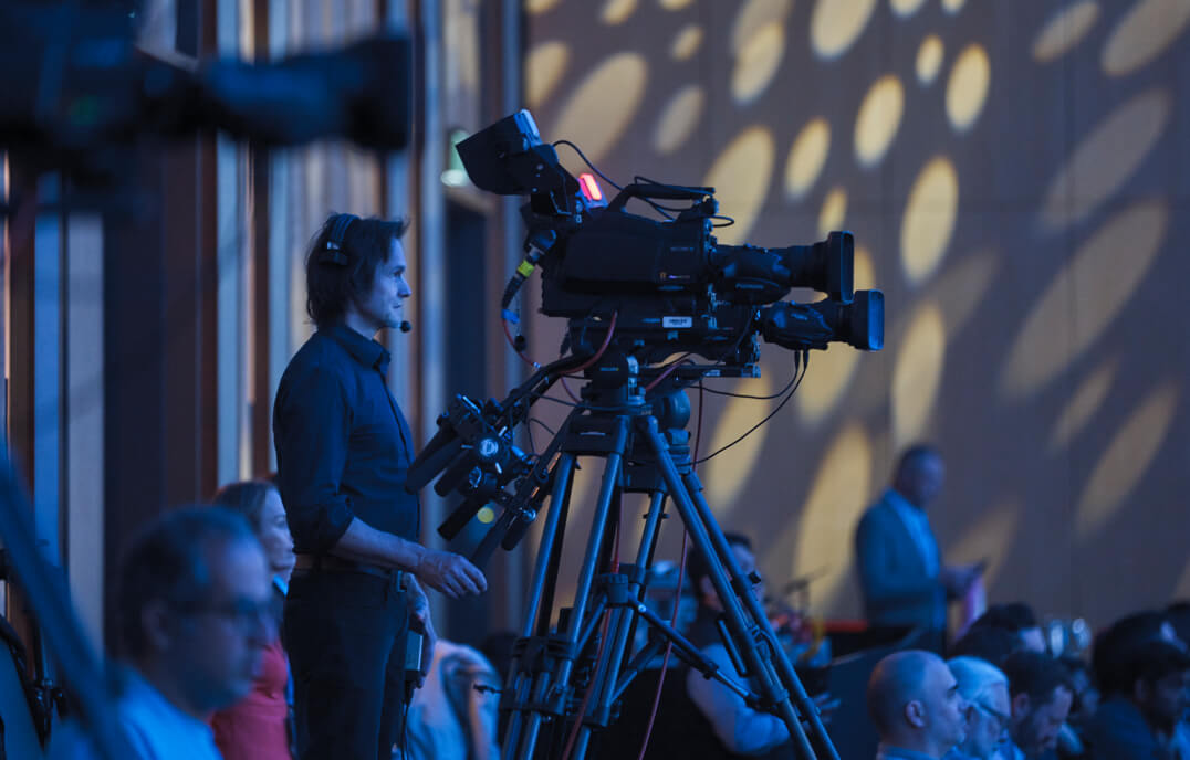 Eat The Elephant Technical production for live, virtual & hybrid experiences