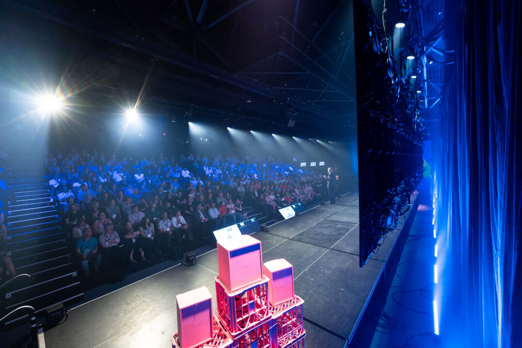 Eat The Elephant Technical production for live, virtual & hybrid experiences